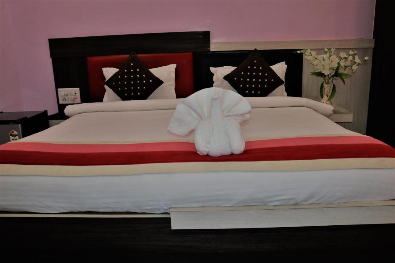 Hotel Vaishnavi Heights Aurangābād エクステリア 写真