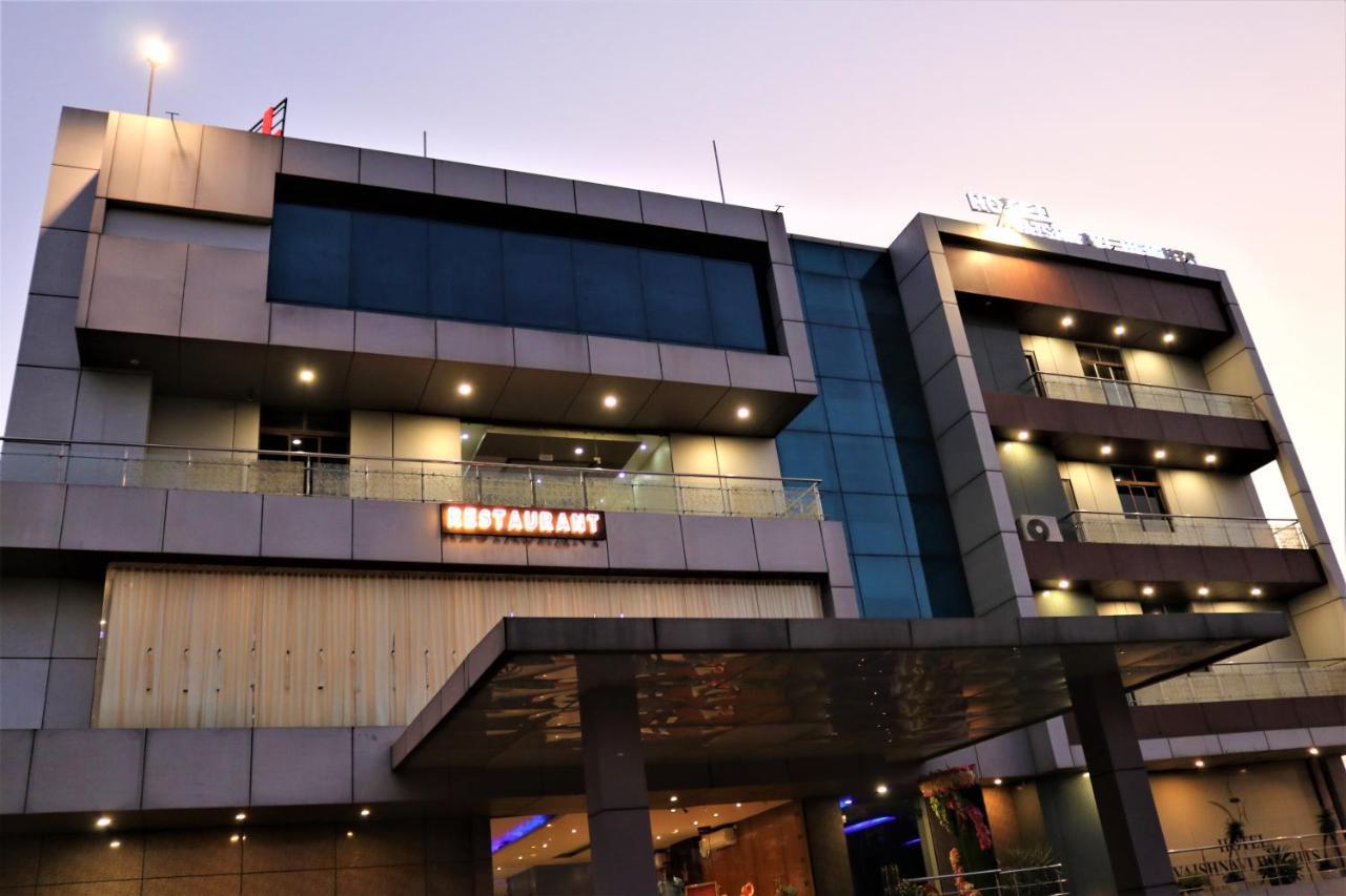 Hotel Vaishnavi Heights Aurangābād エクステリア 写真